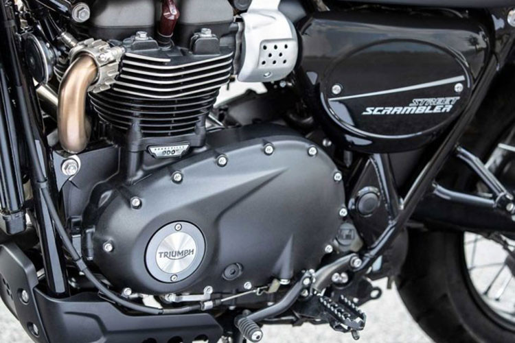 Chiếc xe vẫn sẽ sử dụng cặp vành lệch size sau 17 inch và trước 19 inch, đây là thông số vành thông dụng của những chiếc xe đa địa hình. Cặp lốp nguyên bản trên xe sẽ mà Metzeler Tourance.