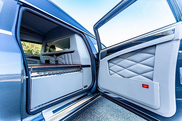 Cái giá xe tang Tesla này sẽ khiến cho nó trở thành chiếc Tesla đắt nhất đất nước Bắc Âu, và thậm chí là ở nhiều nước khác nữa. Cho tới lúc này, anh ấy vẫn chưa thành công trong việc tìm người mua.