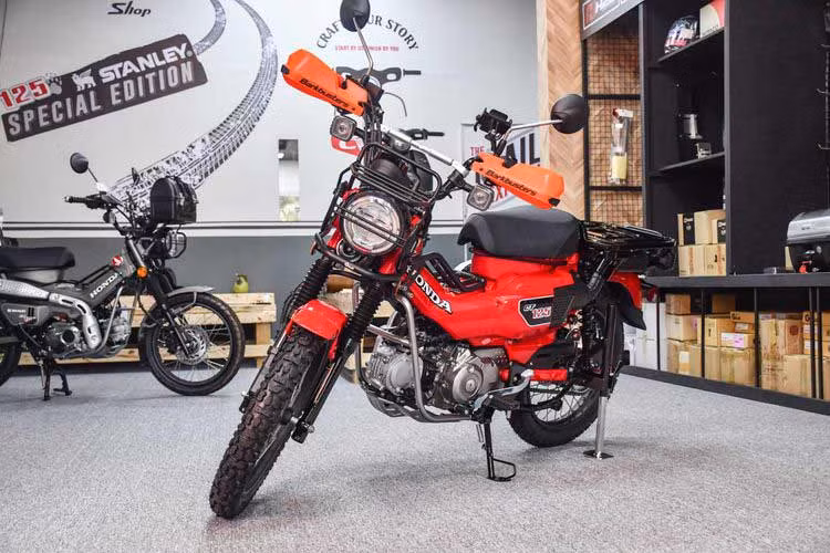 Honda CT125 Tại thị trường Thái Lan, Honda CT125 mới có giá bán từ 85.000 Bath, giá quy đổi tương đương gần 55 triệu đồng. Tuy nhiên, khi được các đại lý nhập về Việt Nam thì mẫu xe này lại có mức giá cao hơn rất nhiều. 