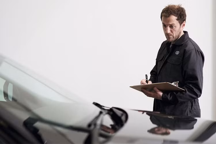 Để đảm bảo chất lượng cho những xe Jaguar Land Rover đã qua sử dụng đủ chất lượng và điều kiện bán ra theo tiêu chuẩn toàn cầu đều phải trải qua quy trình kiểm tra nghiêm ngặt. Cụ thể, mọi chiếc xe đã qua sử dụng chính hãng đều được kiểm tra đảm bảo độ chính xác về số km đã đi, lịch sử sử dụng dịch vụ chính hãng,...