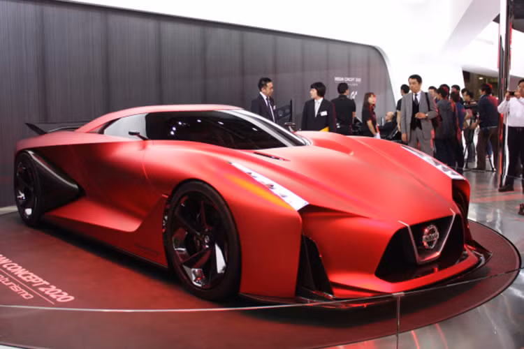 Phiên bản lần này thiết kế dựa trên cảm hứng từ những chiếc siêu xe truyền thống kết hợp với mui xe thấp cùng cánh gió sau cực lớn.