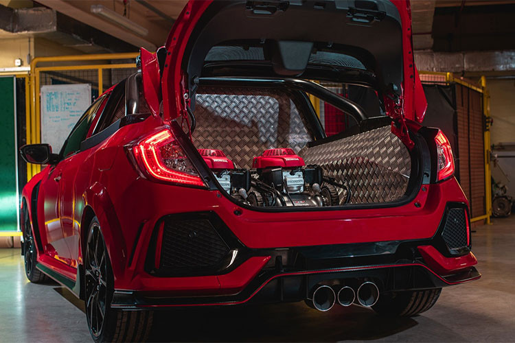 Đầu tiên, các kỹ sư của Honda sử dụng một chiếc xe Honda Civic Type R nguyên bản và thay đổi thiết kế từ khu vực cột B về sau. Hàng ghế thứ 2 của Honda Civic Type R cũng đã bị lược bỏ. Thay vào đó là thùng sau với sàn phẳng, kéo dài đến khu vực cốp.