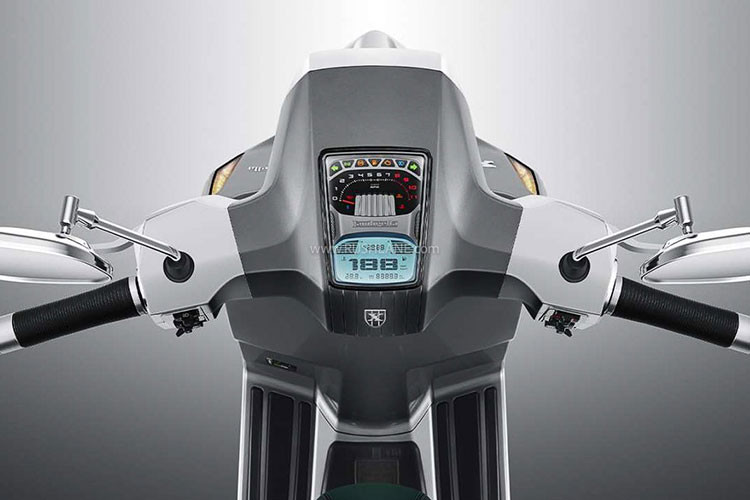 Theo công bố, cả hai mẫu Lambretta X300 và G350 đều có các trang bị hiện đại như hệ thống chiếu sáng LED, trang bị phanh đĩa ở cả trước và sau tích hợp ABS, cổng sạc USB.