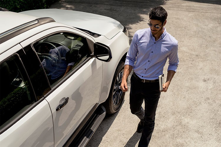 Các phiên bản LTZ sẽ được trang bị tính năng khởi động từ xa, Hệ thống giải trí toàn cầu Chevrolet Mylink thế hệ mới nhất, Cảnh báo điểm mù (Side Blind Zone Alert), Cảnh báo phương tiện di chuyển ngang khi lùi xe (Rear Cross Traffic Alert), Cảnh báo va chạm sớm (Front Collision Alert) và Cảnh báo xe lệch làn đường (Lane Departure Warning). 