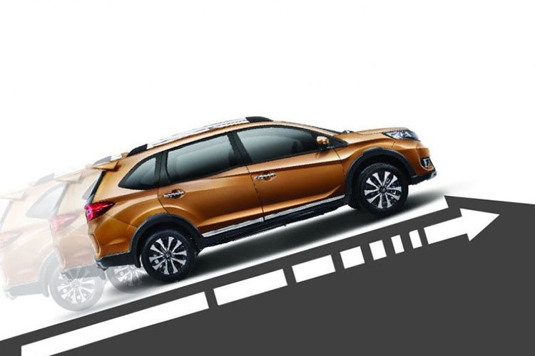 Tại thị trường Indonesia, giá xe Honda BR-V 2019 được cung cấp với bốn biến ở mức: S MT 388 triệu đồng, E MT giá 412 triệu đồng, E CVT giá từ 428 triệu đồng và Prestige cao cấp nhất có giá 455 triệu đồng.