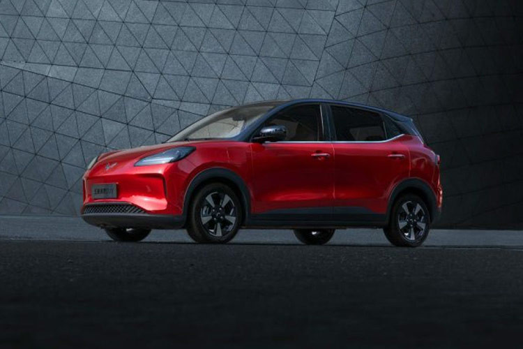 Tại thị trường Trung Quốc, giá xe Wuling Bingo SUV 2024 tương ứng với 3 phạm vi hoạt động là 75.800, 84.800 và 95.800 nhân dân tệ (tương đương khoảng 264,5 triệu, 296 triệu và 334,2 triệu đồng).