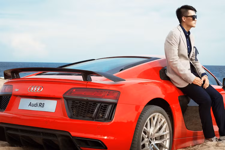 Cũng vào năm 2016, thế hệ thứ 2 của mẫu xe thể thao hiệu suất cao mang thương hiệu Audi đã giành chiến thắng từ sự bình chọn của ban thẩm định gồm 73 phóng viên ô tô xe máy hàng đầu trên thế giới tại World Cars Award 2016.