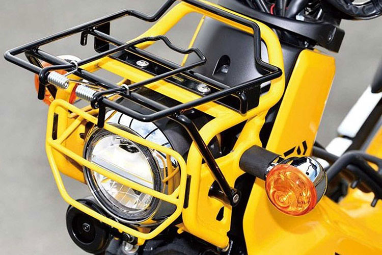 Những yếu tố này đã khiến cho chiếc xe Honda Cross Cub 110 này rất được ưa chuộng tại thị trường quê nhà Nhật - trong đó một lượng khách hàng không nhỏ của chiếc xe là những người đam mê câu cá. Với Cross Cub, họ có thể tiếp cận được những điểm câu hay các con suối sâu bên trong những vùng hẻo lánh hay rừng núi.