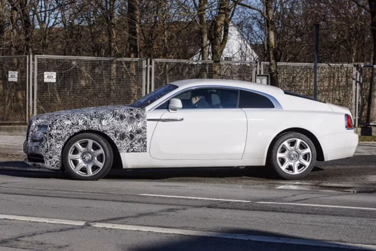 Dự đoán, động cơ của chiếc siêu xe sang Wraith Series II mới nhà Rolls-Royce sẽ sở hữu khối động cơ turbo kép V12 dung tích 6.6L.