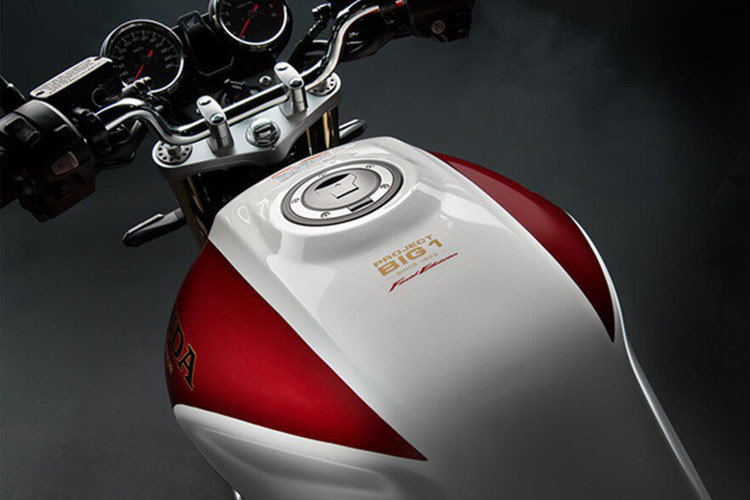 Cả 4 phiên bản đều sử dụng động cơ SC54E dung tích 1.284 cc, 4 thì, 4 van mỗi xi-lanh, làm mát bằng dung dịch. Các bản SP và tiêu chuẩn sẽ có cách thiết lập động cơ (engine mapping) khác nhau.