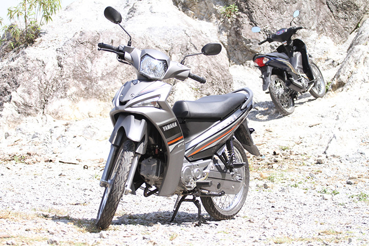 Yamaha Sirius Fi “phuot” Tay Bac 300km chi hon 4 lit xang