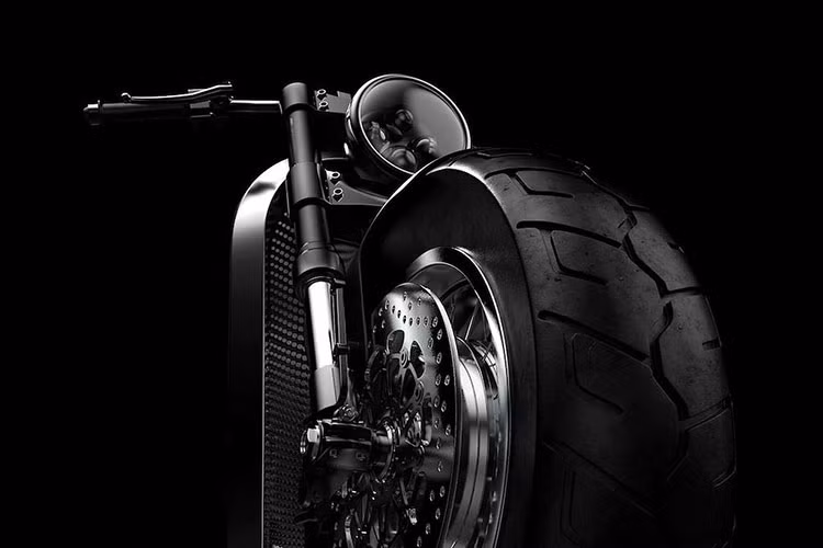 Sau một thời gian im ắng, xưởng đã trở lại vào tháng 9/2017 với chiếc The Dark Side - một bản độ Harley-Davidson Street 750 thách thức những giới hạn sáng tạo thông thường. The Dark Side là thử nghiệm đầu tiên của Bandit9 trên một mẫu môtô đắt tiền - trước đây, bản độ cao cấp nhất của họ được thực hiện trên dòng Trường Giang 750 của Trung Quốc. 