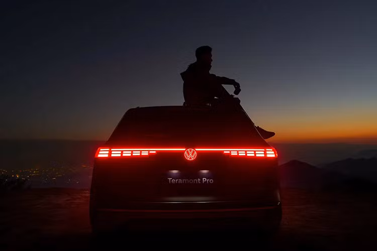 Nhờ những thay đổi này, công suất động cơ tăng lên 272 mã lực và mô-men xoắn đạt 400 Nm, cao hơn 52 mã lực và 50 Nm so với phiên bản tiền nhiệm. Xe sử dụng hộp số ly hợp kép 7 cấp kết hợp hệ dẫn động 4Motion, cho phép tăng tốc 0-100 km/h trong 7,6 giây.