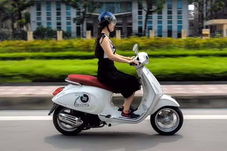 Nếu bạn thực dụng hãy chọn thương hiệu Honda vì xe máy của hãng này chú trọng tới tính kinh tế khi vận hành. Xe ga của SYM, Suzuki hay một số hãng xe mới vào Việt Nam đôi khi lại là lựa chọn của bạn vì chúng có mức giá cạnh tranh hơn.