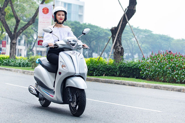 Ví dụ, từ số tiền hiện có để khoanh vùng các loại xe có mức giá có khả năng chi trả. Bạn cố mua một chiếc xe tay ga đắt tiền, chưa chắc đã yên tâm để sử dụng vì còn phụ thuộc vào nhiều yếu tố khác nữa. Hãy tính đến cả chi phí sử dụng sau này (chi phí nhiên liệu, chi phí sửa chữa, thay thế phụ tùng…).