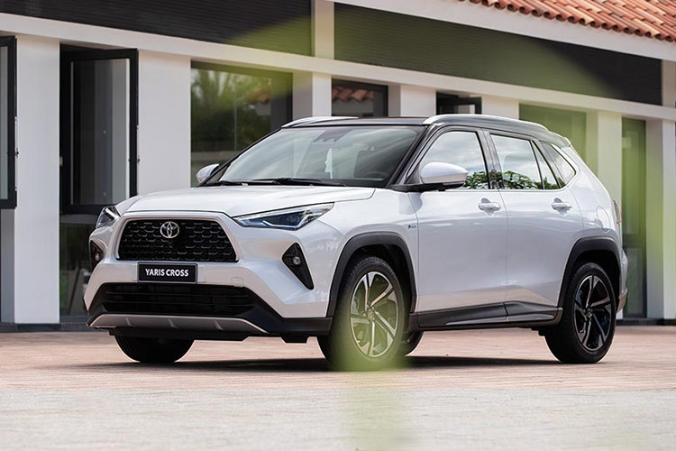  Toyota Yaris Coross: 902 xe Tháng 5 vừa qua, Toyota Yaris bán được 902 xe, tăng 2% so với tháng 4/2024. Mặc dù tăng trưởng so với tháng trước, nhưng Yaris Cross vẫn bị tụt 1 bậc so với tháng trước và đứng ở vị trí thứ 5 trong top 10 xe bán chạy nhất Việt Nam. Lũy kế 5 tháng đầu năm, Toyota Yaris bán được 2.939 xe.