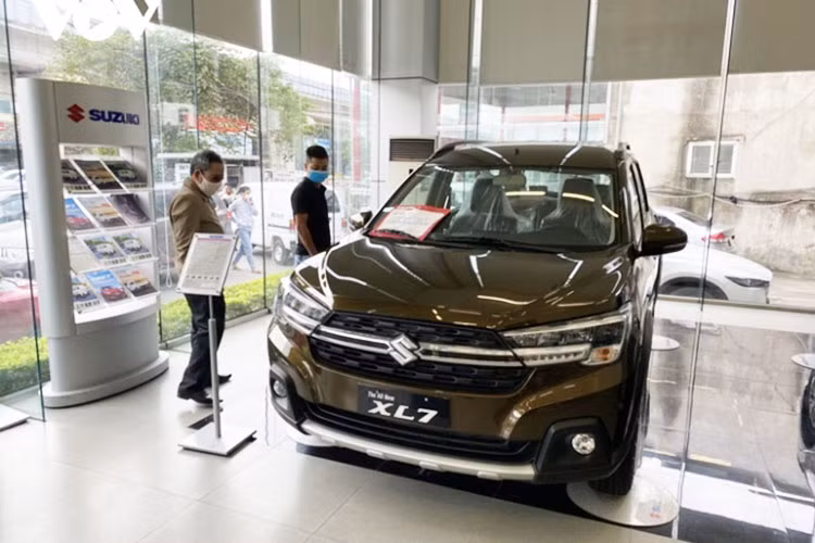 Xe oto nhap khau tiep tuc giam gia, canh tranh xe lap rap-Hinh-2