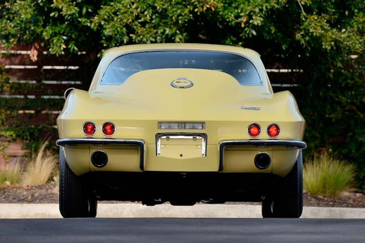 Do đó, bất cứu ai sẵn sàng chi ra gần 4 triệu USD như đã nói ở trên thì sẽ trở thành vị chủ nhân tự hào của chiếc xe được miêu tả là “Chén Thánh của mọi Corvette”. Để so sánh, chiếc Corvette L88 Coupe 1967 trước đã được bán với giá 3,85 triệu USD trong năm 2014. 