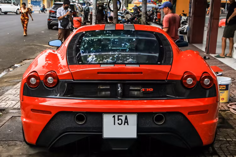 Việc ông Đặng lê Nguyên Vũ tậu Ferrari F430 biển Hải Phòng đã nâng tổng số đàn ngựa chồm của mình lên gần 50 xe. Như vậy, điều mà nhiều người nghĩ đến đã xảy ra rất nhanh chóng, chứng tỏ "vua cà phê" Việt Nam đang rất "khát" các dòng xe Ferrari.