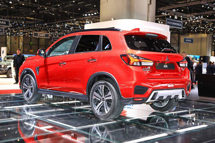 Mitsubishi chưa công bố các thông số cụ thể về khối động cơ mà hãng trang bị trên Outlander Sport 2020. Tuy nhiên, tại thị trường châu Âu, Outlander Sport 2020 sử dụng động cơ 2.0L MIVEC 4 xy-lanh đi kèm hộp số sàn 5 cấp hoặc INVECS 3-III vô cấp tích hợp chế độ lái thể thao 6 cấp.