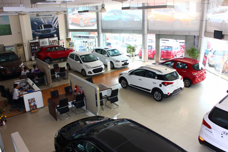 Theo số liệu được Hiệp hội Các nhà Sản xuất Ô tô Việt Nam (VAMA), thị trường ôtô Việt Nam tháng 11/2021 ghi nhận sự tăng trưởng nhờ Nghị định giảm 50% lệ phí trước bạ từ Chính phủ. Trong đó, nhiều mẫu xe vốn lọt top xe ế nhất Việt Nam tháng 10 vừa qua sang đến tháng 11 lại thoát “ế” nhờ sức tiêu thụ được cải thiện.