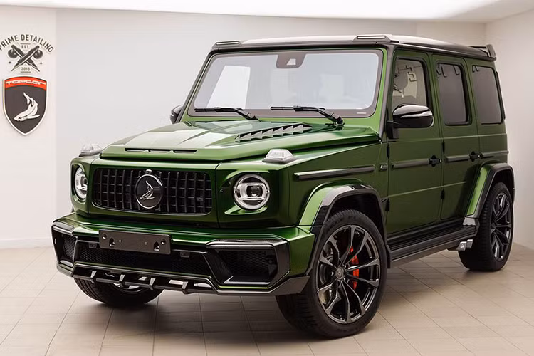 Đến từ Nga - đất nước không thường xuyên xuất hiện trên bản đồ xe độ Thế giới, tuy nhiên TopCar Design đã khẳng định được tên tuổi của mình bởi những bộ bodykit có thiết kế ấn tượng cho nhiều dòng siêu xe và xe cao cấp khác nhau - mới nhất là SUV Mercedes-Benz G-Class 2019.