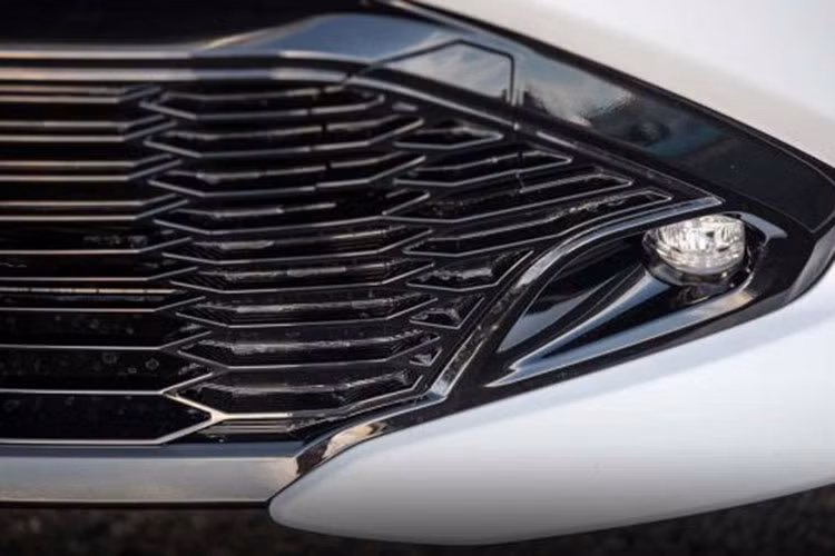 Và mới đây, liên doanh FAW Toyota đã chính thức ra mắt Corolla GR Sport mới ở thị trường Trung Quốc. Giá xe Toyota Corolla GR Sport 2022 ở thị trường tỷ dân này là 136.800 Nhân dân tệ (khoảng 479 triệu đồng).