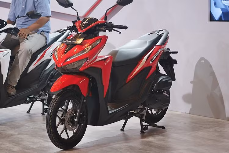 Hiện tại, mẫu xe tay ga Honda Vario 150 phiên bản 2018 mới chỉ được ra mắt tại thị trường Indonesia, thậm chí mẫu Vario 150 tại Thái Lan với tên gọi Honda Click 150i cũng chưa có phiên bản 2018.