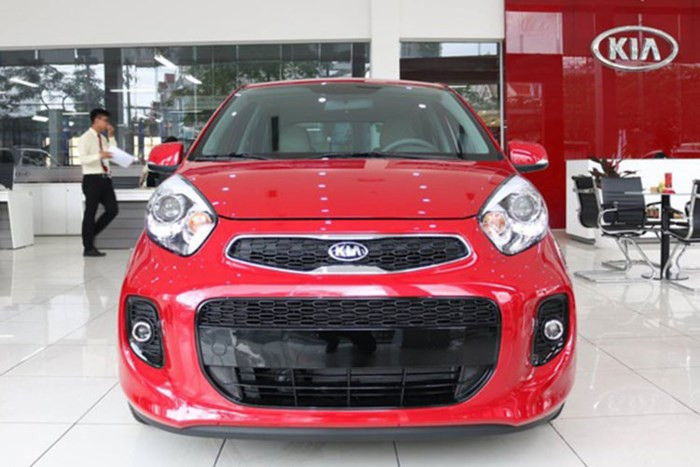 Kia Morning với 4 phiên bản đều được sử dụng động cơ 1.25L sản sinh công suất 86 mã lực tại 6.000 vòng/phút, mô-men xoắn cực đại 120 Nm tại 4.000 vòng/phút, đi kèm hộp số sàn 5 cấp và tự động 4 cấp.