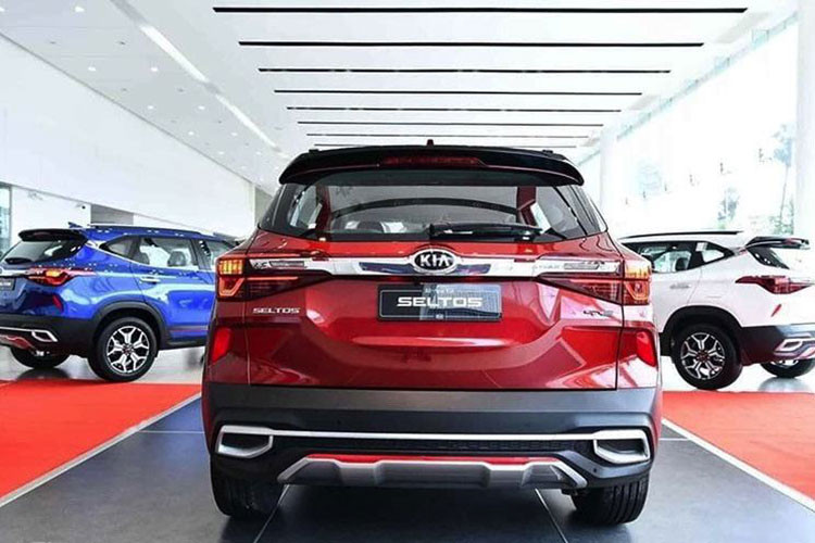 Trong khi đó, những cái tên quen thuộc như Kia Seltos, Mazda CX-5 hay Kia Sonet, VinFast Fadil hay Hyundai Grand i10… đã không còn góp mặt sau nhiều tháng "thường trực" trong top 10 xe ôtô bán chạy nhất tại thị trường Việt Nam.