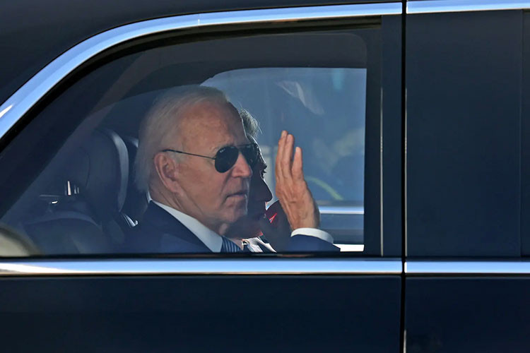 Con số 800-002 trên chiếc Cadillac One The Beast 2.0 dưới thời cựu tổng thống Trump này khi ấy nhận được nhiều cách giải thích không chính thức, đó có thể là số ngẫu nhiên, hoặc là phép nhân 800x2=1600 - con số thể hiện địa chỉ Nhà Trắng tại Pensylvania, Washington.