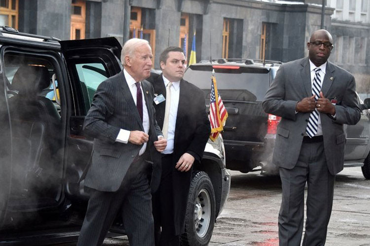 Đến nay, The Beast 2.0 vẫn còn là một ẩn số. Tuy nhiên, khả năng phòng thủ và bảo vệ sẽ nâng cấp hơn bản cũ. "Quái thú" ví như pháo đài di động. Trong mỗi chuyến đi, cơ quan mật vụ Mỹ thường sử dụng hai chiếc limousine bọc thép giống hệt nhau để tăng thêm khả năng bảo vệ người đứng đầu Nhà Trắng. 