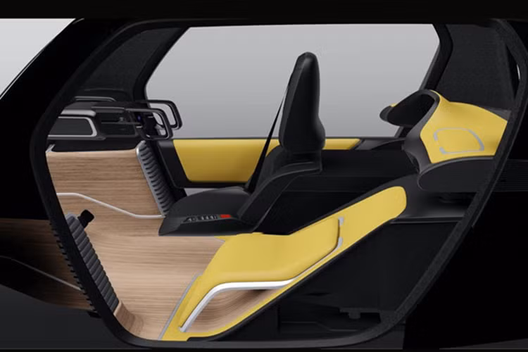 Dự kiến được bán ra vào năm 2020, mẫu Toyota BEV hoàn toàn mới sẽ có thêm một phiên bản Business nhằm khuyến khích việc sử dụng các phương tiện chạy bằng điện. Đó là lý do mà Toyota tham gia vào từng công đoạn liên quan đến tuổi thọ của pin, từ sản xuất cho đến bán hàng, mua bán pin cũ hoặc tái sự dụng và cuối cùng là tái chế để tối ưu hóa giá trị của phiên bản Business.