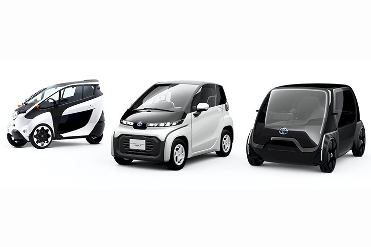 Hiện tại, mẫu concept BEV có 3 chế độ gồm Drive, Office và Relax, mỗi chế độ sẽ có một thiết lập nội thất hoàn toàn khác nhau. Bên cạnh mẫu xe điện này, Toyota cũng sẽ trưng bày các sản phẩm như i-Road với thiết kế 3 bánh và 3 mẫu xe điện BEV nhỏ gọn dành cho khu vực đi bộ như: Standing Type, Seated Type và Wheelchair-linked Type.