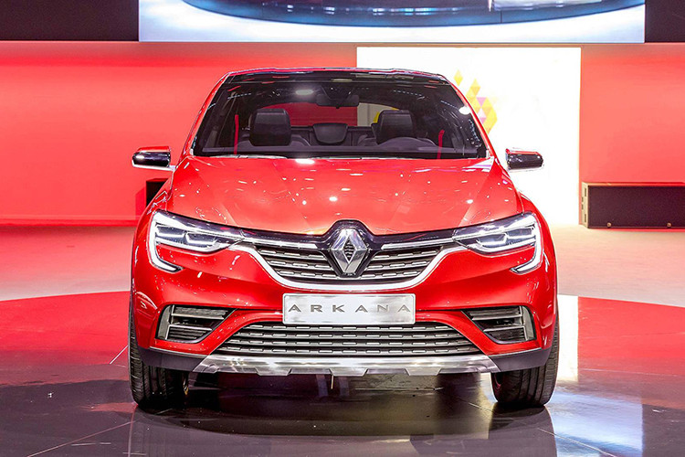 Bỏ ra số tiền sở hữu bản cao cấp nhất, khách hàng Nga sẽ nhận về chiếc SUV lai Coupe có thiết kế phong cách và đi kèm những trang bị tiêu chuẩn như hệ thống đèn pha Pure Vision LED, bộ vành hợp kim 17 inch, hệ thống âm thanh Radio Connect, kết nối Bluetooth, cửa sổ chỉnh điện, điều hòa không khí hay vô lăng gật gù.