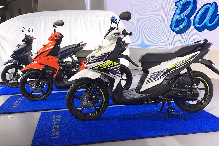 So với thế hệ đầu tiên từng ra mắt vào năm 2011, Nex II có thiết kế hài hòa hơn, nhưng vẫn không mất đi sự thể thao với nhiều đường cắt ở toàn bộ thân xe. Xe có chiều dài, rộng và cao lần lượt là 1.845 x 645 x1.095 (mm) - khá giống với "người anh em" Suzuki Address.