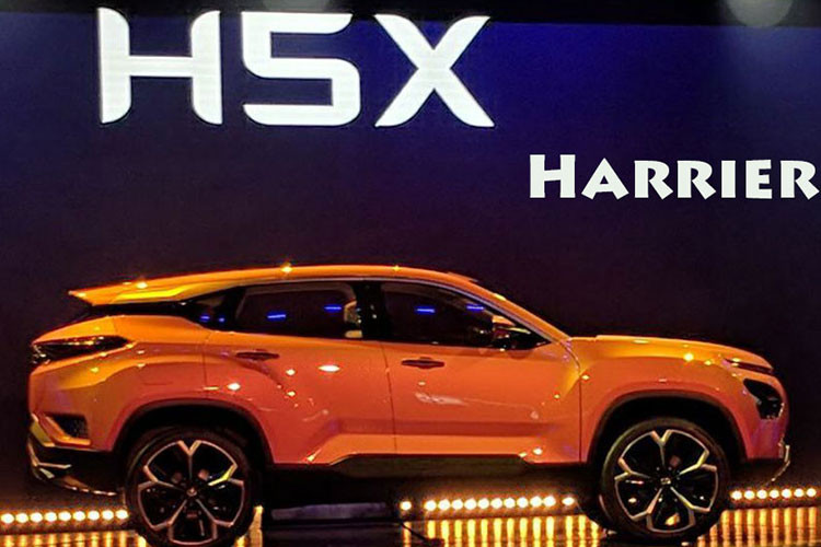 Mẫu xe Tata Harrier 2019 trên thực tế chính là phiên bản thương mại của mẫu xe concept HX5 đã từng ra mắt đầu năm nay trong triển lãm ô tô Geneva 2018 ở Thụy Sỹ. Điểm nhấn đáng chú ý nhất của Tata Harrier chính nằm ở cơ sở gầm bệ LR-MS/D8 dùng chung với SUV hạng sang Land Rover Discovery Sport.