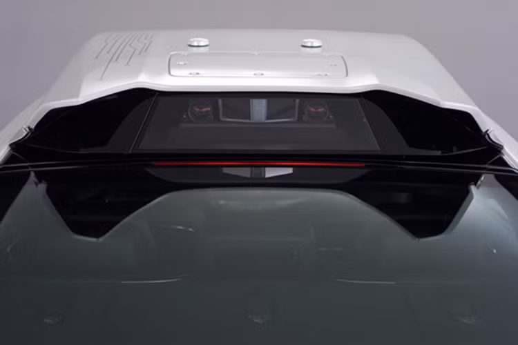 Lexus LS được lựa chọn phát triển trên hệ khung gầm và công nghệ kiểm soát đánh lái mới, cho khả năng cơ động tốt hơn, đáp ứng nhanh và đánh lái mượt hơn khi ở chế độ tự động, ddại diện hãng xe ôtô Toyota cho biết.