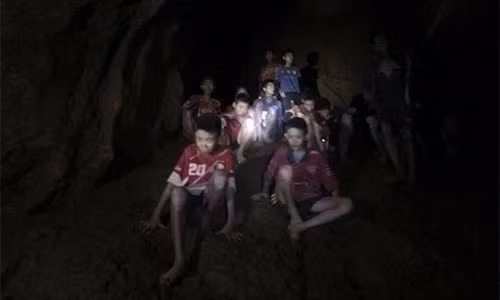 Những hình ảnh đầu tiên sau 9 ngày tìm kiếm đội bóng thiếu niên mất tích.