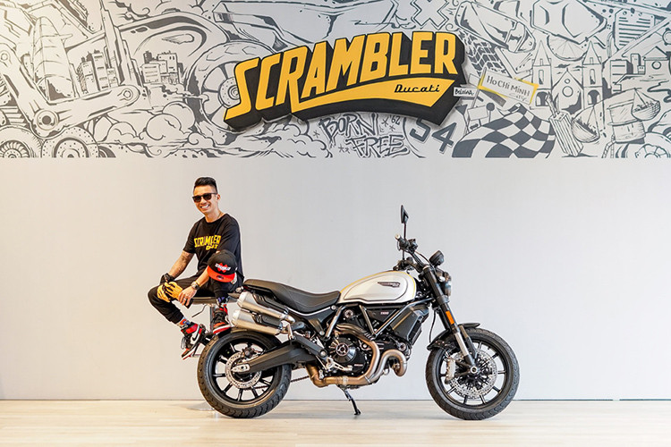 Con số 405 trên siêu môtô Ducati Superleggera V4 hàng hiếm, rất có thể là lý do chính để đại gia Minh Nhựa chi tiền khủng nhằm làm chủ nhân của 1 trong 500 xe Ducati Superleggera V4 trên toàn thế giới.