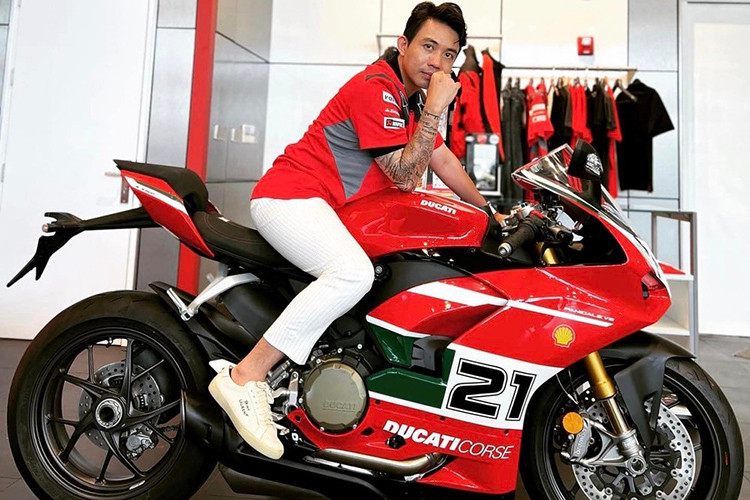 Chiếc xe Ducati đắt đỏ thứ 2 là mẫu Panigale V4 SP2 có giá đến 1,364 tỷ đồng, tại Việt Nam hiện chỉ mới ghi nhận có 2 xe về nước.