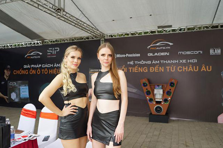 Cuộc thi âm thanh xe hơi chuyên nghiệp EMMA Asia và EMMA Miền Bắc sẽ được tổ chức trong 3 ngày từ 11-13/11/2022. Trong đó, ngày 11/11 sẽ dành riêng cho các thí sinh EMMA Asia, và 2 ngày 12-13/11 sẽ dành cho các thí sinh EMMA Miền Bắc tranh tài.