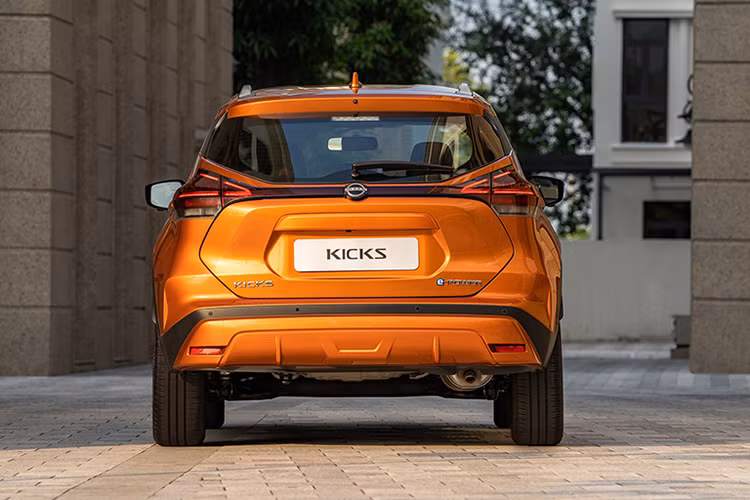 Nissan Kicks e-Power giam 173 trieu, dua doanh so voi Yaris Cross HEV-Hinh-3