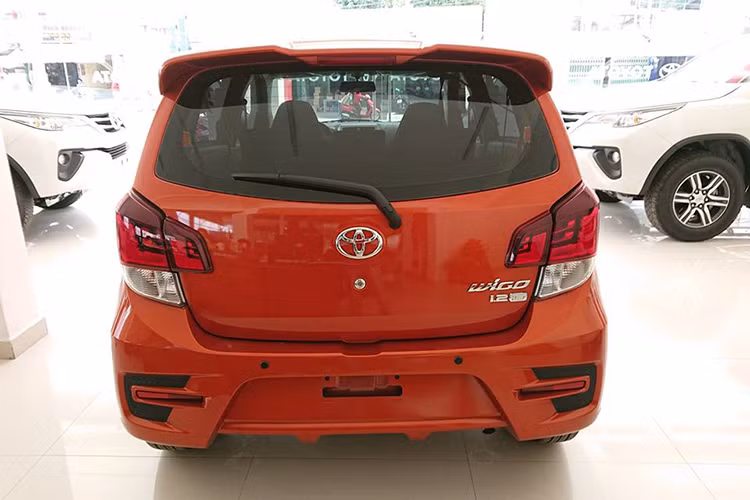 Mức giảm giá này là khá sâu đối với một mẫu xe hạng A, đặc biệt là Toyota Wigo tham gia thị trường chưa lâu. Được biết động thái giảm giá này nhằm gia tăng sức cạnh tranh tới các đối thủ cùng phân khúc như Kia Morning, Hyundai Grand i10, Vinfast Fadil hay Honda Brio mới.