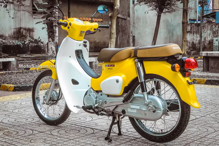 Xe sở hữu sức mạnh đầu ra đạt 7,9 mã lực tại 7.500 vòng/phút và mô-men xoắn cực đại 8.5 Nm tại 5.500 vòng/phút. Nạp nhiên liệu cho xe là bộ phun nhiên liệu điện tử PGM-FI mới của Honda. Trong khi sức mạnh xe được truyền qua bộ hộp số ly hợp trung tâm và bộ bánh xích.