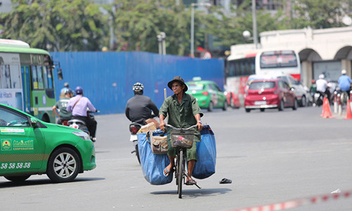 Nang nong ngop tho, nhiet do ngoai troi o TP HCM co the tren 40 do C-Hinh-2