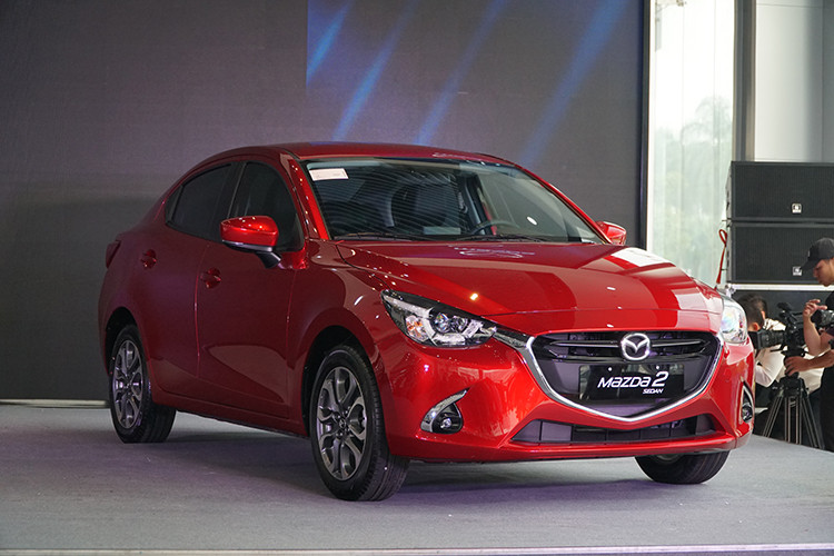 Theo kế hoạch, nhà phân phối và lắp ráp Thaco sẽ chính thức phân phối Mazda2 2018 nhập khẩu nguyên chiếc bắt đầu từ ngày 1/12/2018, cũng là thời điểm đối thủ Suzuki Swift 2018 ra mắt thị trường Việt Nam.