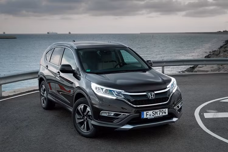 Thương hiệu xe hơi Honda luôn nổi tiếng vì sản xuất những chiếc xe hiệu quả, thú vị cho lái xe và đồng thời giá cả rất phải chăng. Được phát triển dựa trên hatchback Fit, Honda HR-V mới mang lại không gian cabin đặc biệt với cách bố trí nội thất độc đáo.