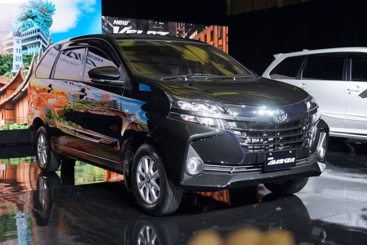 Không có gì lạ khi hãng Toyota chọn Indonesia là thị trường đầu tiên đón nhận Avanza 2019. Nguyên nhân là do trong vài năm trở lại đây, Toyota Avanza luôn lọt vào top xe bán chạy nhất tại thị trường Indonesia. Kể từ năm 2003, hãng Toyota đã bán tổng cộng hơn 1,7 triệu chiếc Avanza cho khách hàng Indonesia.