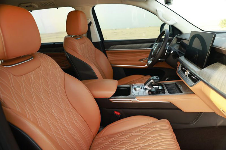 Thông tin mà ArmorGroup đăng tải cho biết, lớp “giáp” của GWM Tank 500 tuân thủ các tiêu chuẩn bảo vệ BR4 GOST, đủ để ngăn chặn ba phát bắn trực tiếp bằng đạn 7,62mm từ khoảng cách 10m (di chuyển với tốc độ 720m/giây).